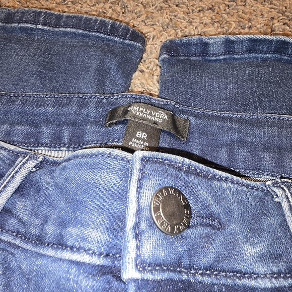 Simply Vera Wang Brand New Without Tags Dark Bootcut Blue Jeans 8R - Picture 2 of 5